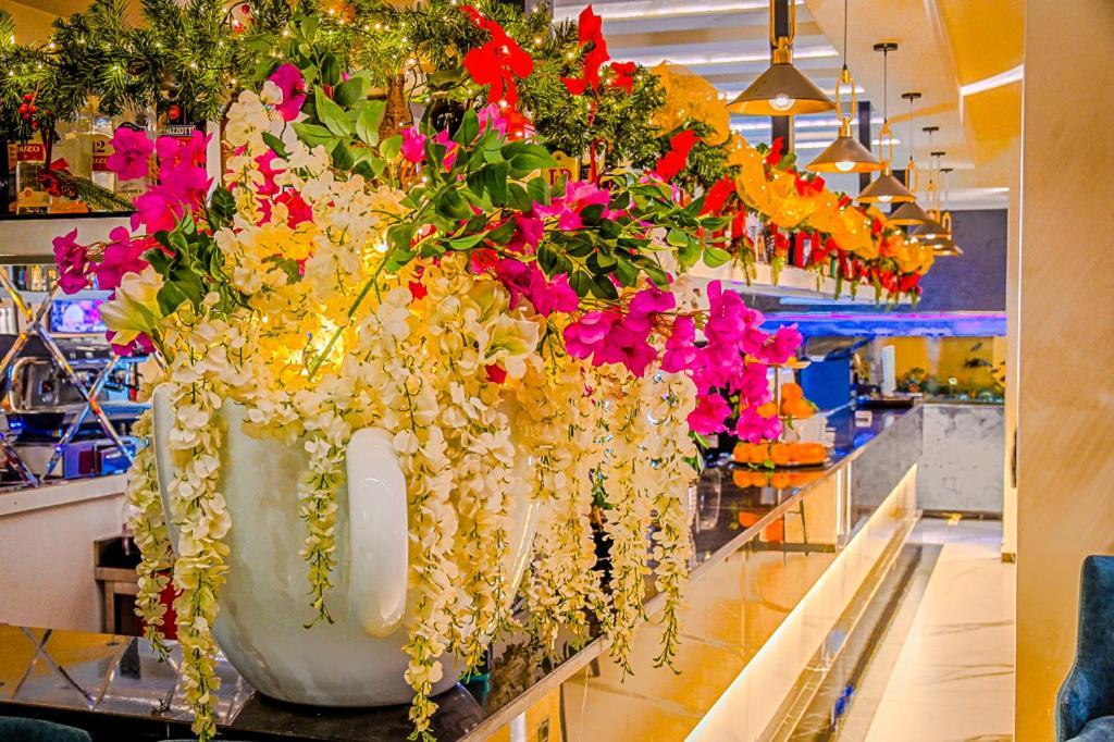 Hotel Vivas Durres Bagian luar foto