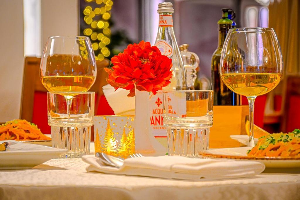 Hotel Vivas Durres Bagian luar foto