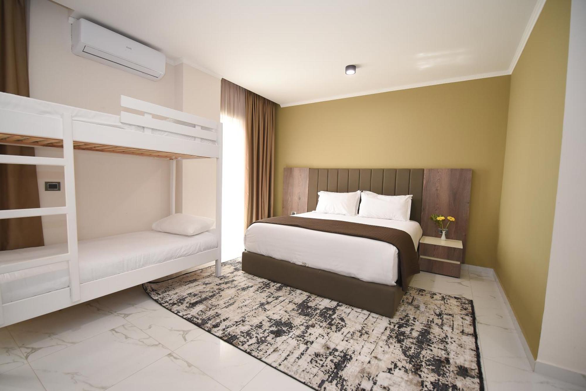 Hotel Vivas Durres Bagian luar foto