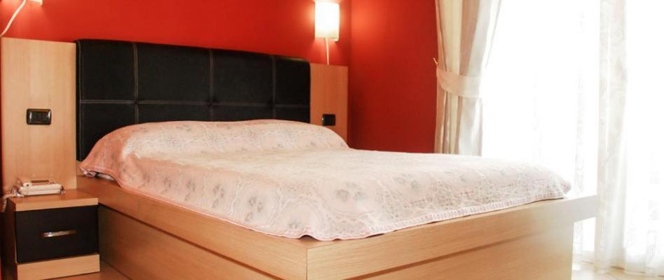 Hotel Vivas Durres Bagian luar foto